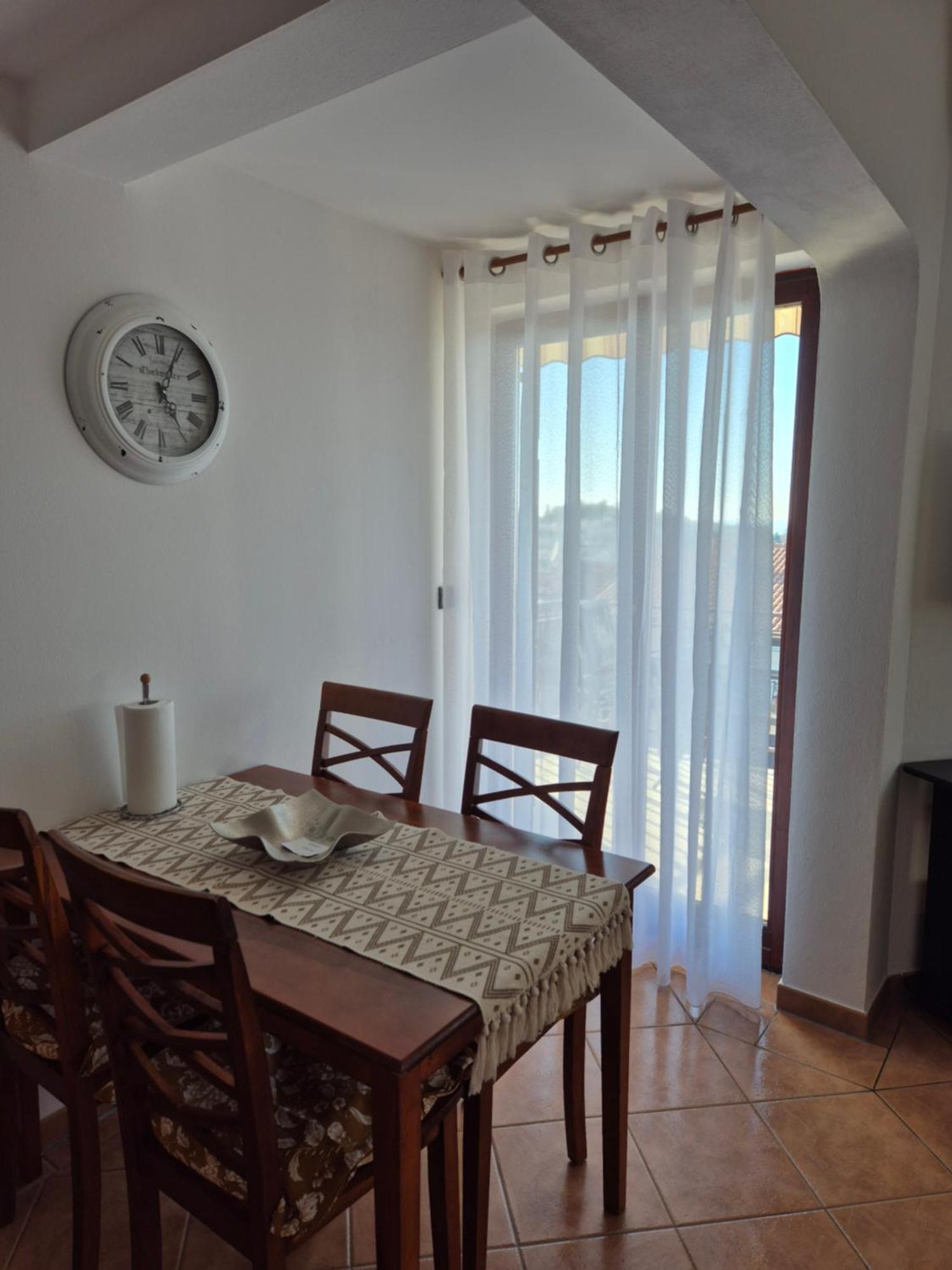 Apartments Antolovic เวอร์ซาร์ ภายนอก รูปภาพ
